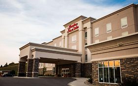 Hampton Inn & Suites Minot